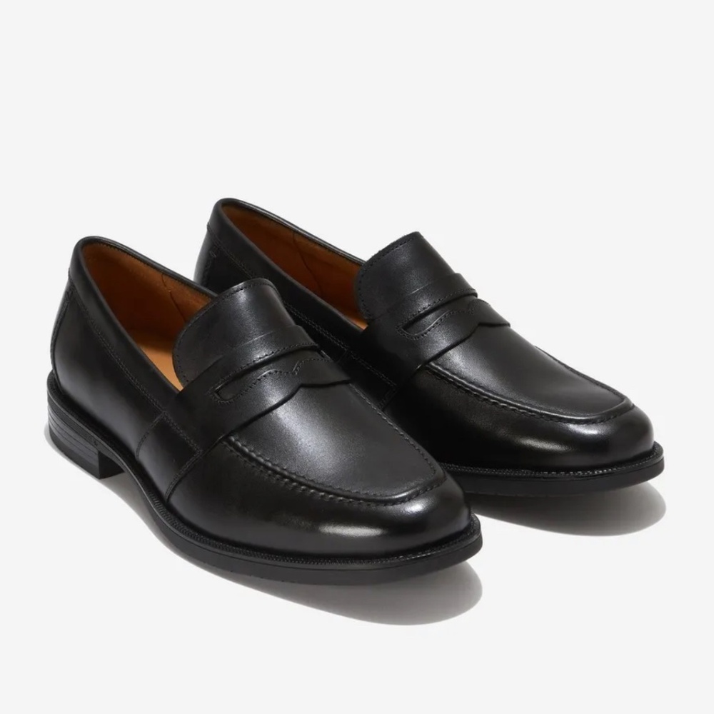 NWOT COLE HAAN BLACK LEATHER PENNY LOAFER
